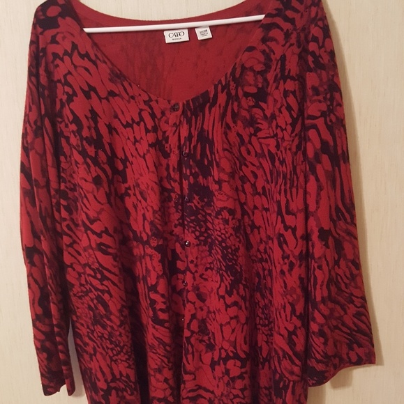 Sweater - Picture 1 of 2